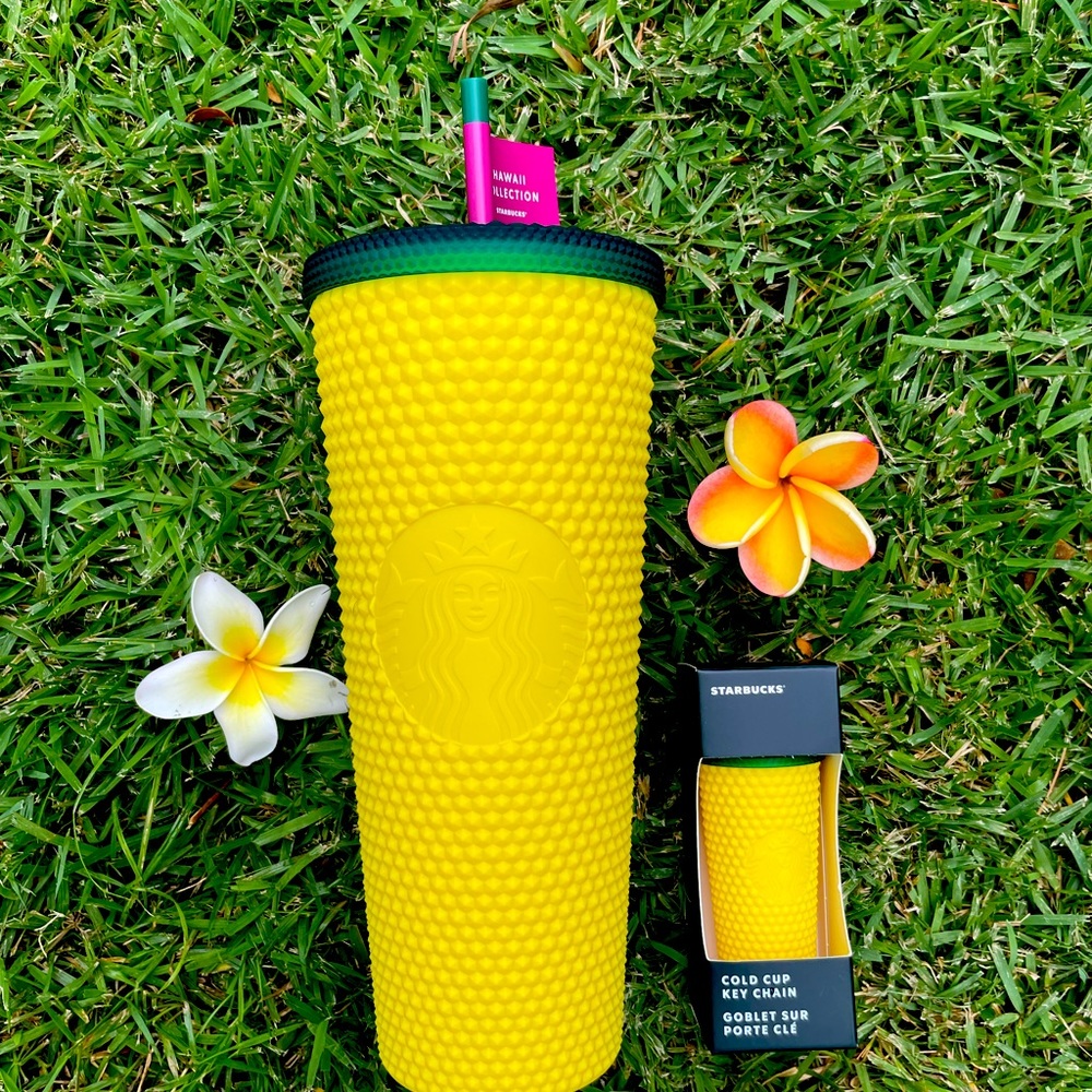 **NEW** Hawaii tumbler & matching studded keychain 🍍🍍